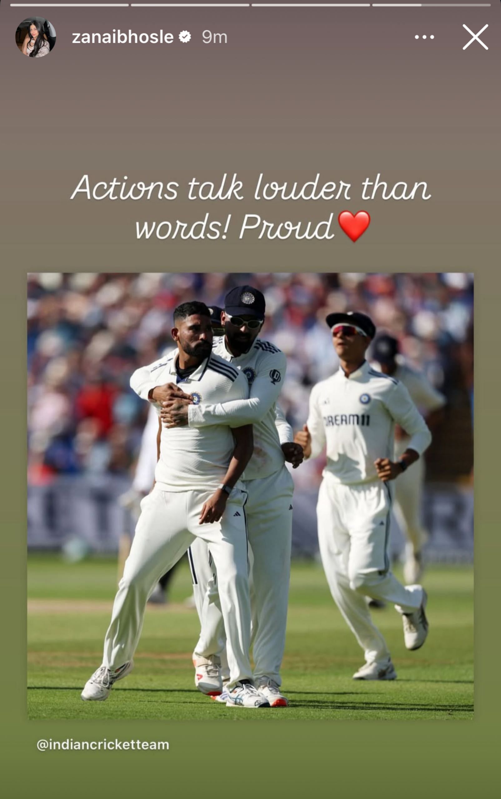 Zanai Bhosle reacts as Mohammed Siraj removes Zak Crawley (Image via Instagram-@zanaibhosle)